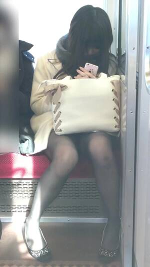 japanese pantyhose upskirt - Japanese Lady Pantyhose Upskirt - video 130 - ThisVid.com