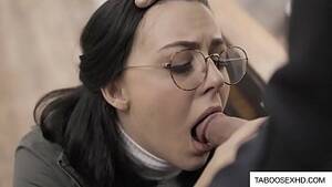 deepthroat geek - Nerdy brunette teen deepthroat by older guy - XVIDEOS.COM