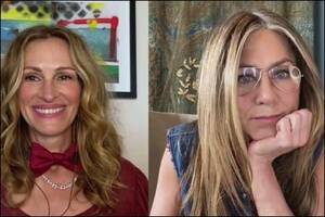 Jennifer Aniston Being Fucked - Watch: Jennifer Aniston teaching Julia Roberts how to give a blowjob is the  best thing you will find on the internet - IBTimes India