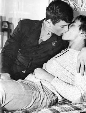 Kissing Vintage Porn - beefcake, military boys, curiosities and vintage porn.