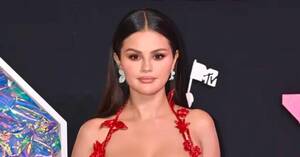 Leno Selena Gomez Porn Captions - Selena Gomez Shares Stoic Selfie After VMAs Reactions