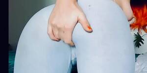 anal beads squirt - Fat assed girl squirts after putting in anal beads - Tnaflix.com