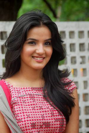 jasmin sex tv - Jasmin Bhasin Looks Absolutely Gorgeous At Film 'Dil Kabaddi' Opening At  Annapurna Studios In Hyderabad