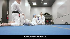 karate trainer - Karate Hotties (Olivia Grey) (Abigail Peach) (Bella Rolland) Share their  instructors big cock - BFFS - XVIDEOS.COM