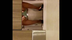 malaysian hidden cam sex - Cute malay china lady pessing hidden camera - XNXX.COM