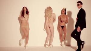 Blurred Lines Girl Porn - Sexy HD Emily Ratajkowski â€“ Blurred Lines Unrated Version Porno Scene -  ViralPornhub.com