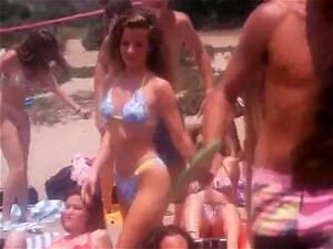 beach babes - Watch Beach Babes from Beyond (1993) - Boobs, Softcore, Babe Porn -  SpankBang