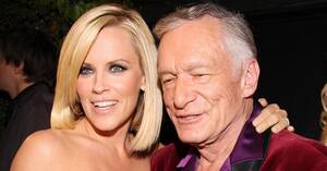 Jenny Mccarthy Porn - Jenny McCarthy Says She Never Saw 'Orgies Or Big Parties' At Playboy  Mansion, Describes Hef's Home As 'Strict Dormitory' Like 'Catholic School'  : r/entertainment
