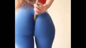 her phat ass in leggins - big ass on legging - XVIDEOS.COM