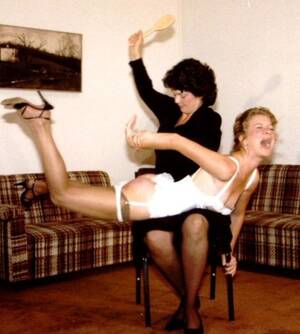 hairbrush spanking tumblr - stricthohcple: womenbeingspanked: Debbie getting a bare bottomed hairbrush  spanking from her mother. Nu West always my favorite of Debbie Tumblr Porn