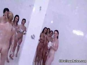 group of college girls - College Girls Group Shower In The Dorm : XXXBunker.com Porn Tube