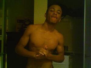 Everybody Hates Chris Porn - NYSocBoy's Beefcake and Bonding: Everybody Hates Chris