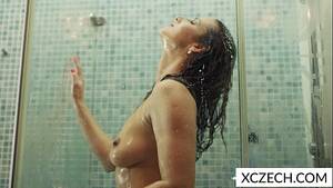 Hot Milf Shower Porn - Sexual shower with hot MILF - XVIDEOS.COM