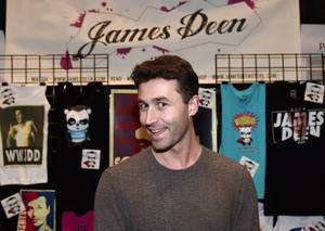 James Deen Porn Art - James Deen Gets Cold Shoulder From Porn Industry Amid Assault Claims