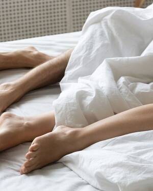 asian wife sleeping nude - 9 Benefits Of Sleeping Nakedâ€”Why It's Good To Sleep With No Clothes