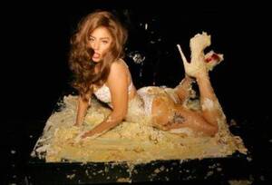 Lady Gaga Anal Porn - WATCH: Lady Gaga Teases 'Cake' Video