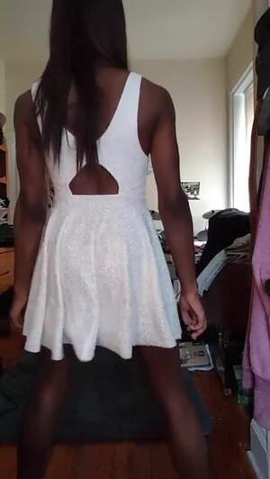 amateur black tranny surprise skirt - Sexy Black Tranny Shows BIG SURPRISE | xHamster