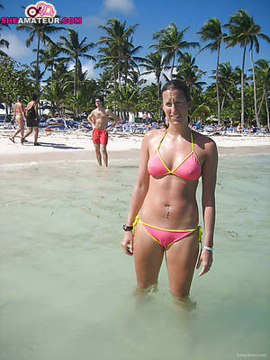 Anal Butt Plug Bikini - Wife wearing bikini n beach anal butt plug and cock in mouth