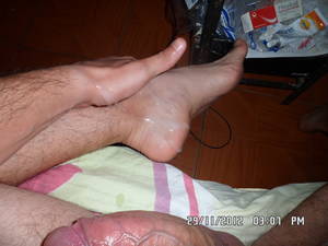 homemade feet sex - cum on feet
