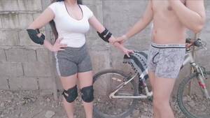 asian sex bike - Asian female bike enthusiast fucks with a random guy outdoors