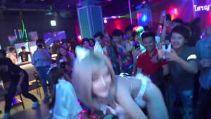 Asian Nightclub - Asian Night Club Dance - XNXX.COM