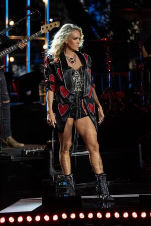 Carrie Underwood Monster Porn - Carrie Underwood Leg Photos: Pictures of Her Sexy Legs | Life & Style
