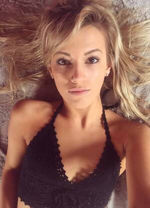 Blonde Woman In Action - PictureHot blonde ready for action Porn Pic - EPORNER