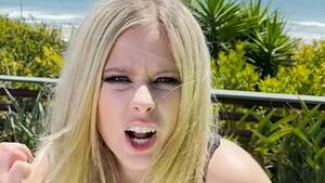 Avril Lavigne Sex Porn - Watch: Avril Lavigne teams up with Tony Hawk for her first TikTok | Metro  Video
