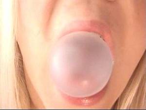 Chewing Gum Porn - Let me show you how a real porn starlet chews gum and blows big sexy  bubbles. This clip has several close ups of me chewing gum and blowing  bubbles too.