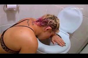 Brazil Toilet Porn - Watch Brazilian farting on in the bathroom - Asshole, Ass Licking, Farting  Girl Porn - SpankBang