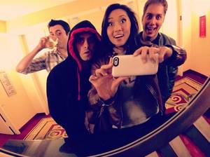 Joven Smosh Mari Porn - Smosh games crewwww :) Joven, sohinki, mari, and lasercorn