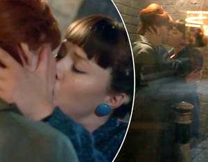 Lesbian Cheerleaders Kissing Non Nudes - Patsy and Delia's passionate kiss on Call The Midwife