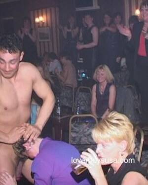 drunk sucking cock - Drunk women grabbing and sucking cock Porn Pictures, XXX Photos, Sex Images  #3402091 - PICTOA