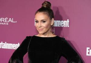 Alyssa Milano Sex Caption - Actress Alyssa Milano calls on women to share sex assault, harassment  encounters with #metoo hashtag â€“ New York Daily News