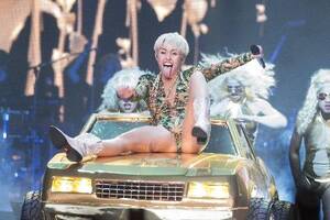 Blowjob First Her Miley Cyrus - Parents want Miley Cyrus' tour canceled â€“ The Mercury News