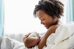milking lactating mother - What Does Breastfeeding Feel Like? 22 Women Respond