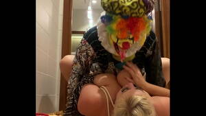 Fat Clown Porn - Milf Lila Lovely Sucks And Fucks Gibby The Clown In A Public Bathroom -  XVIDEOS.COM