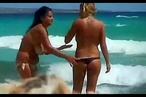 beach voyeur lesbians - Lesbians Voyeur (fake) Pubic Beach - found 40010 Free Porn Videos, HD XXX  de vÃ­deos porno, pelÃ­culas de sexo HD, tubo XXX - tPorn.xxx at tPorn.xxx