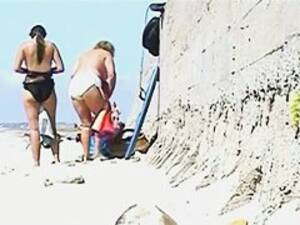 hidden beach handjob - Hidden Beach Handjob - Video search | Free Sex Videos on Voyeurhit