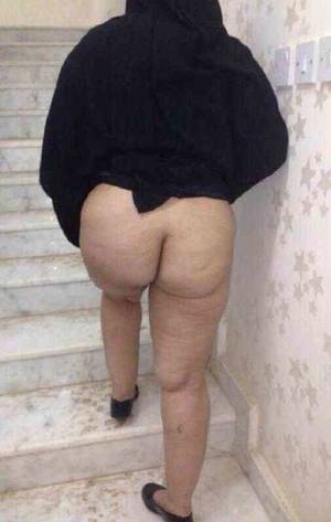 hairy nude pakistani - Nude Pakistani Muslim bhabhi moti gand huge ass sexy nangi photo | Desi XxX  Blog