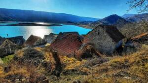 Albanian Porn Columbus - Abandoned Lake-side Village in Croatia [OC] (vid in comments) :  r/AbandonedPorn