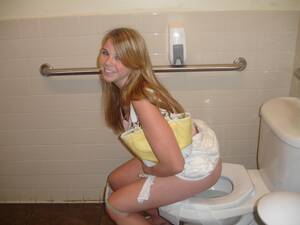 girls peeing on toilet - Girls on toilet and Girls peeing | MOTHERLESS.COM â„¢