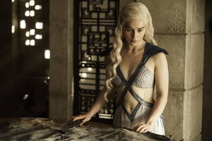 Emilia Clarke Xxx Porn - Emilia Clarke Defends Sex and Nudity on Game of Thrones | Time