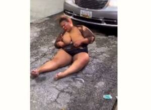 fat girls fight nude - Fat girls fighting and showing breasts (18) â€“ Wow News