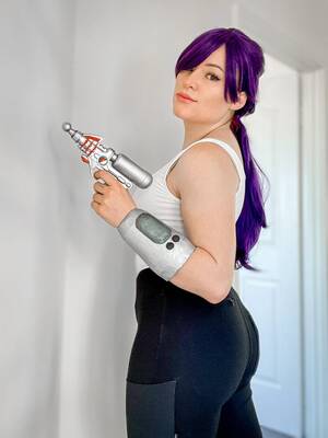 Futurama Cosplay Porn - Another parallel universe Leela: Real Life Leela! Quick cosplay I made in  iso to stay sane. : r/futurama