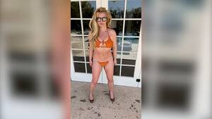 Britney Spears Hot Body Porn - Watch: Britney Spears looks amazing in bikini video | Metro Video