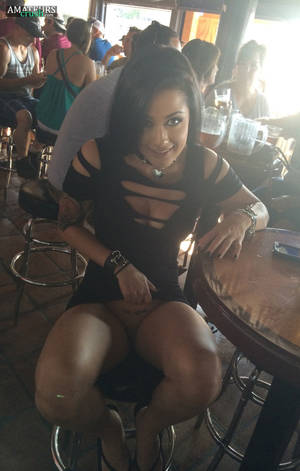 hot ebony pussy public - Hottie doing a public pussy flash at a bar with no panties under her sexy  dress