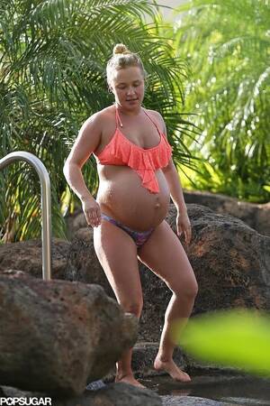 hayden panettiere nude prego - Hayden Panettiere is Still Pregnant and Rocking Bikinis - Fleshbot