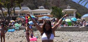 candid beach people - The Long Beach Bucket List â€“ BUCKET LIST COACH TRAVEL BLOG