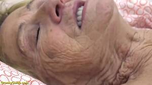 90 Year Old Blowjob - ugly 90 years old granny deep fucked - XVIDEOS.COM